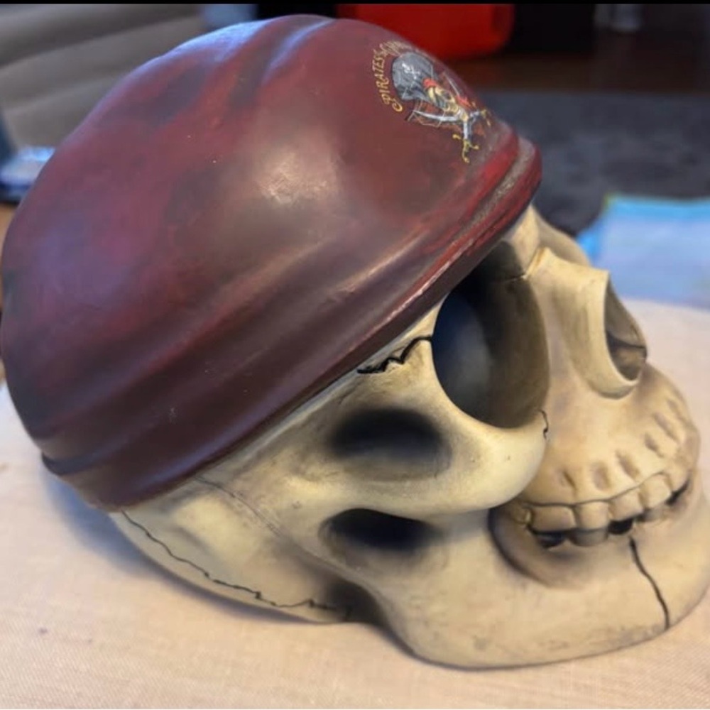 Disney Parks Pirates Of the Caribbean Collectible Skull